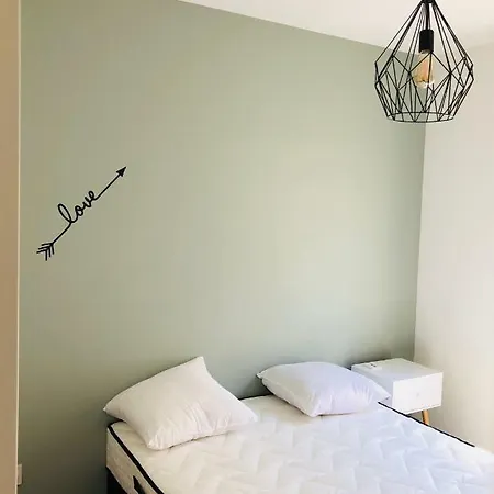 Appt Moderne Vieil 3 Piec Apartment